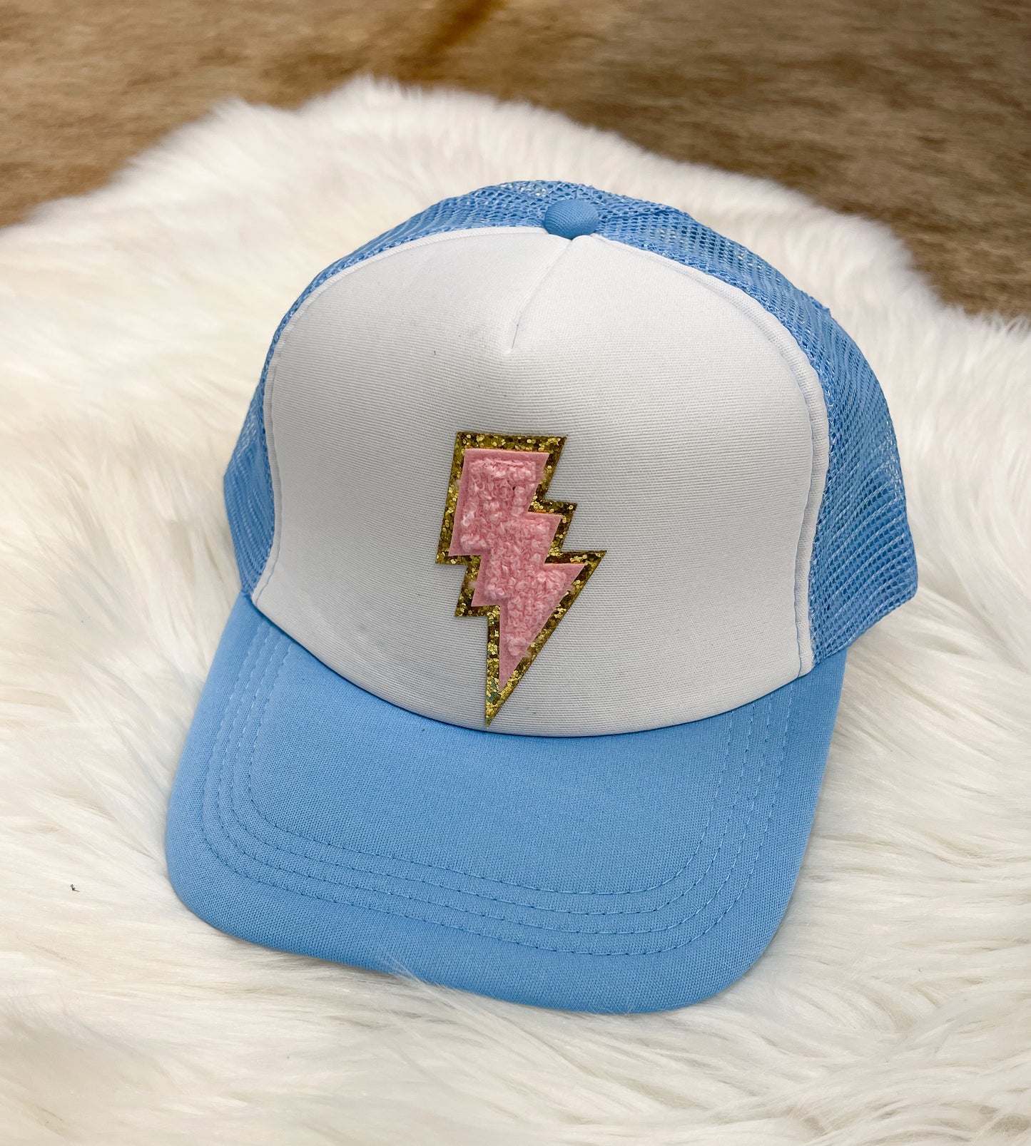 PATCH TRUCKER HAT